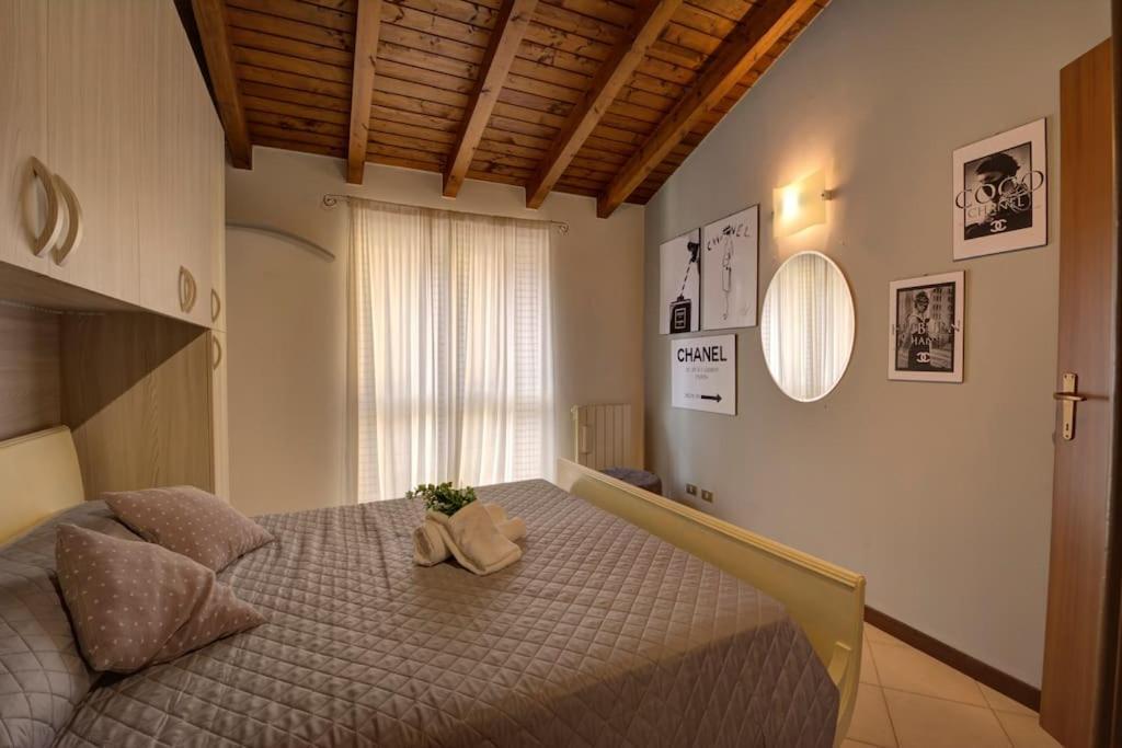 דירות קומו Casa Vacanza Angolo Della Corte מראה חיצוני תמונה