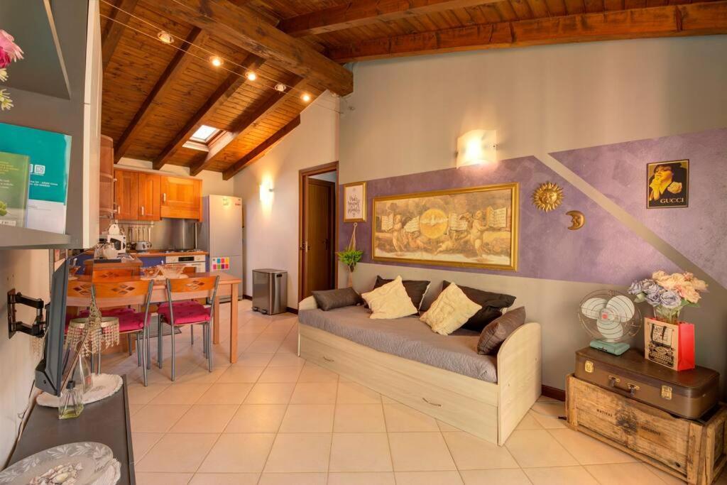 דירות קומו Casa Vacanza Angolo Della Corte מראה חיצוני תמונה