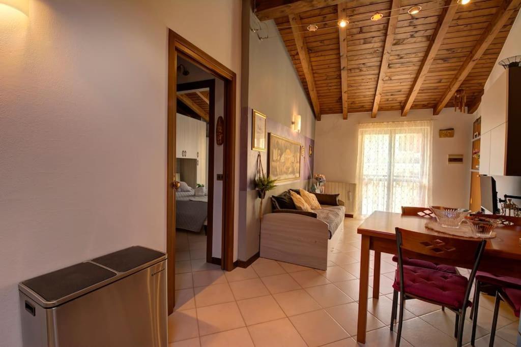 דירות קומו Casa Vacanza Angolo Della Corte מראה חיצוני תמונה